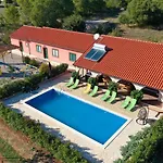 Villa Lujko