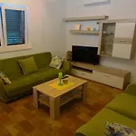 Villa Lujko Prapatnica