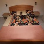 Lujko Villa Prapatnica