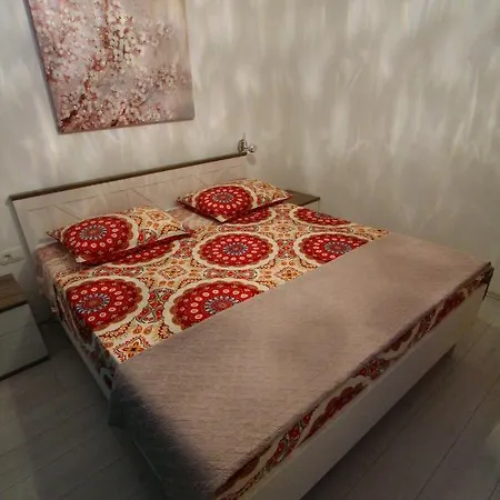 Lujko Villa Prapatnica