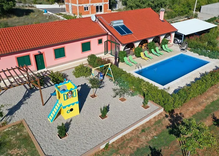 Vila Lujko Prapatnica