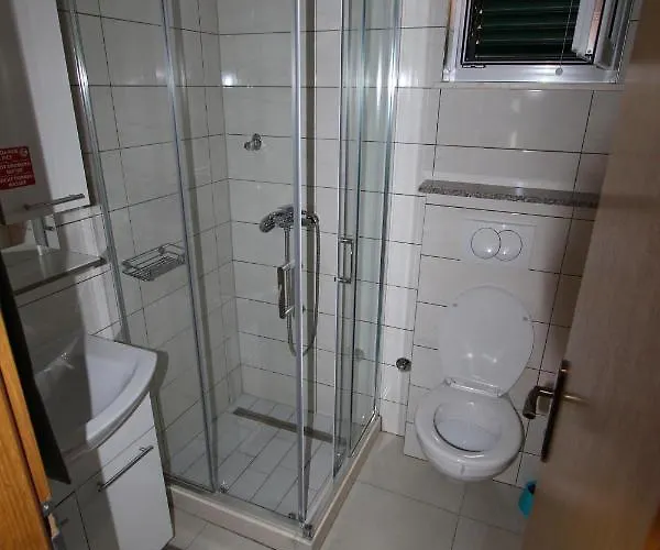 فيلة Lujko Prapatnica